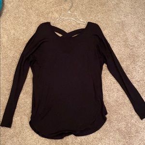 Long sleeve black tee